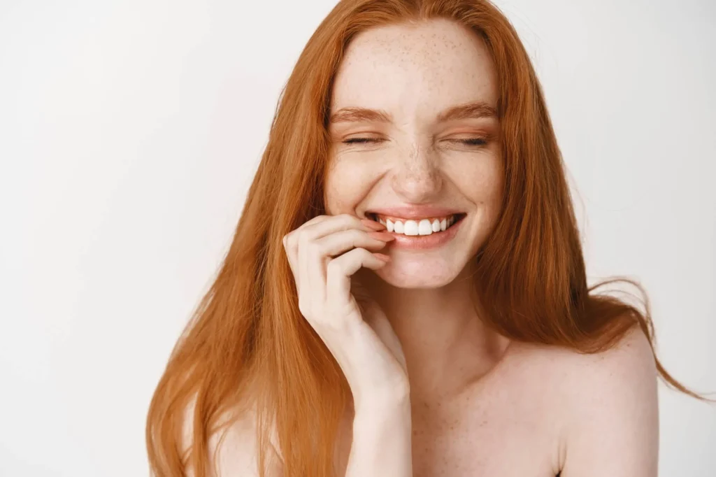 Cómo prevenir la periodontitis y mantener las encías saludables